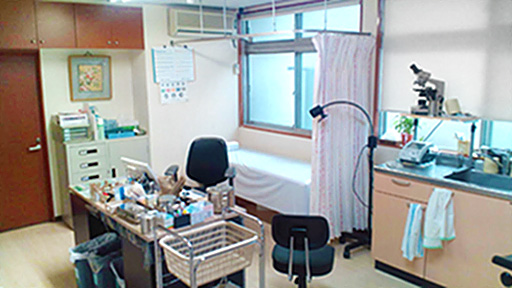 京都市左京区の山添医院 診察室